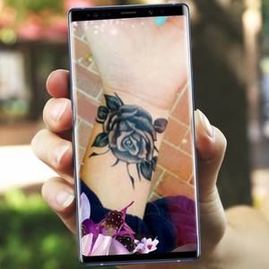 Meet your Posher, Samantha